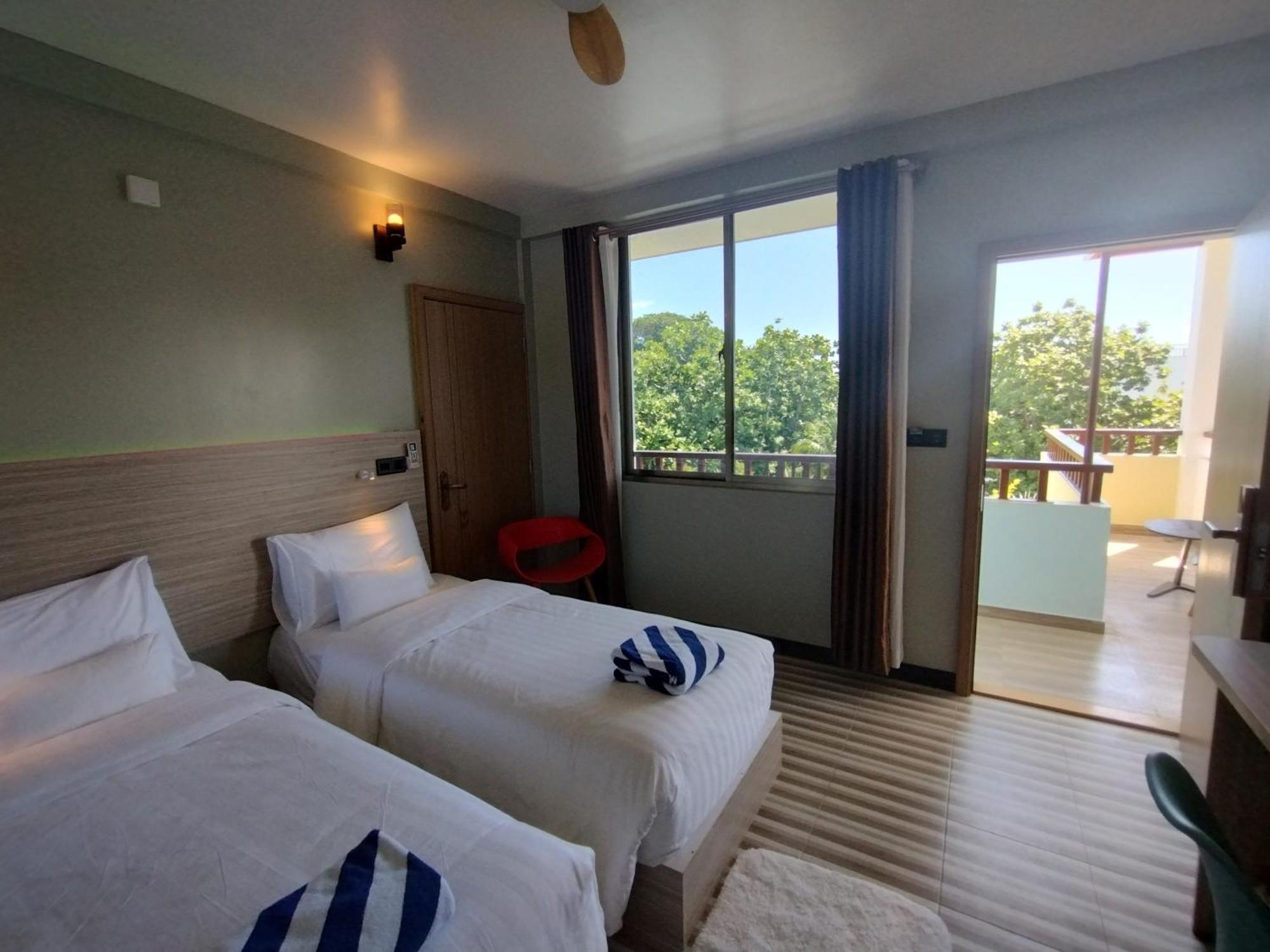 Madi Grand Maldives Hotel Fulidhoo Exterior photo